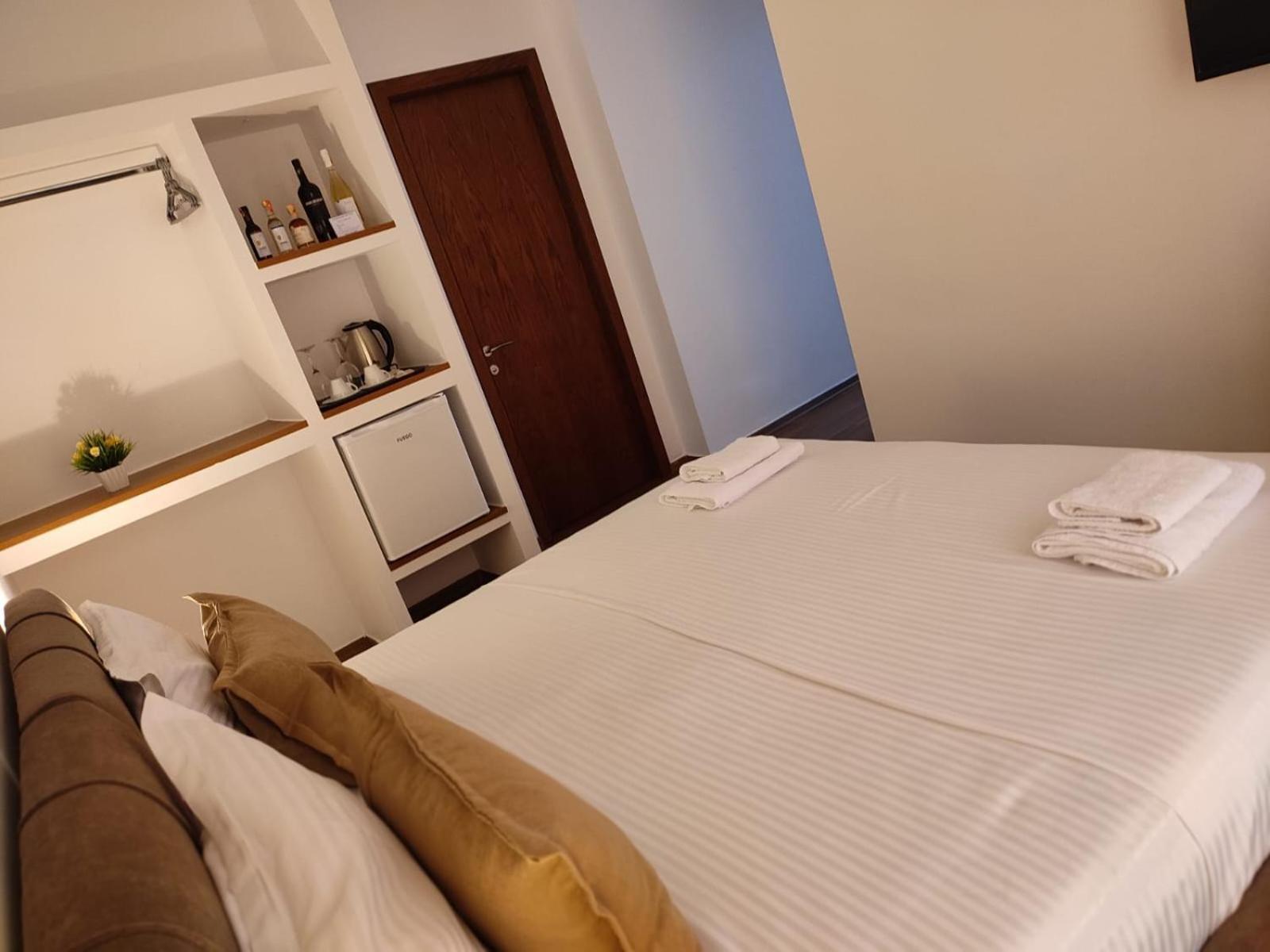 Vladimir Estate Hotel Гирокастра Экстерьер фото